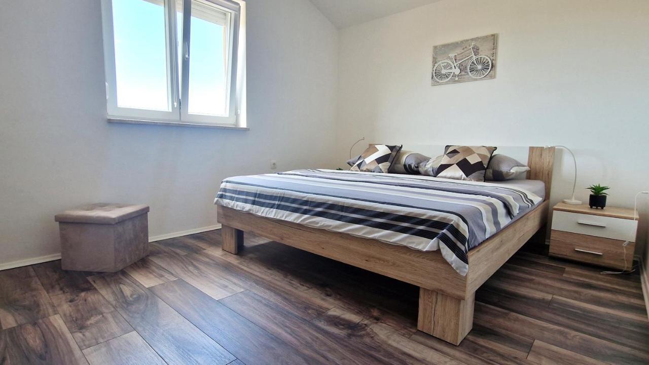 קרק Apartment Goran מראה חיצוני תמונה